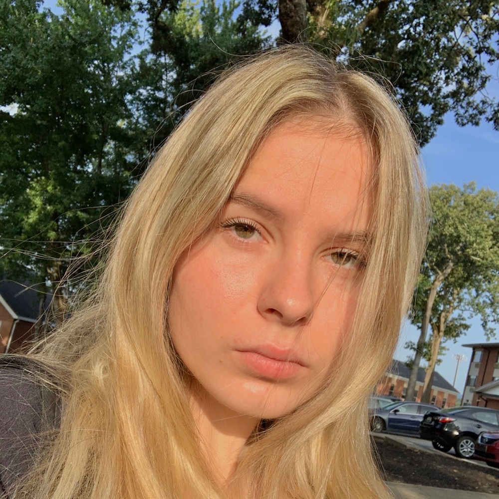 Meet your Posher, Daria